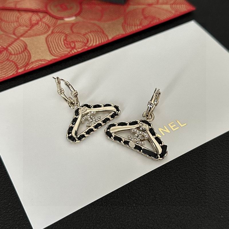 CHANEL Earring