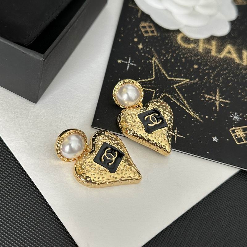 CHANEL Earring