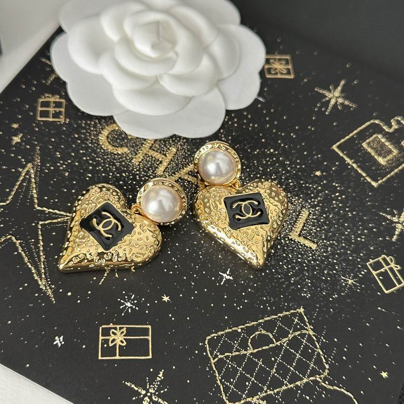 CHANEL Earring