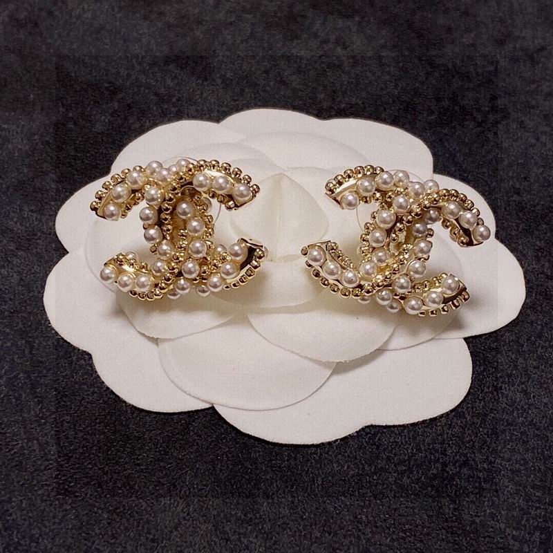 CHANEL Earring