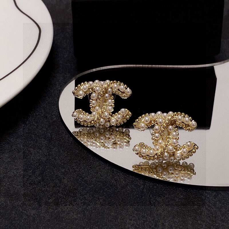 CHANEL Earring