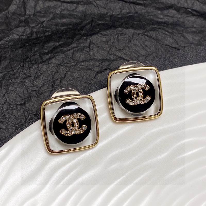 CHANEL Earring