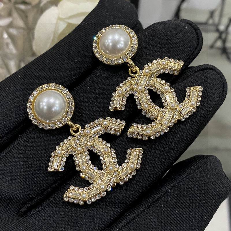 CHANEL Earring