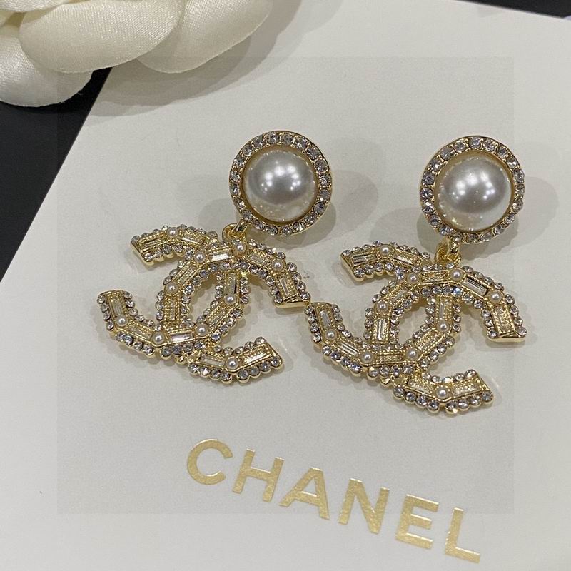 CHANEL Earring