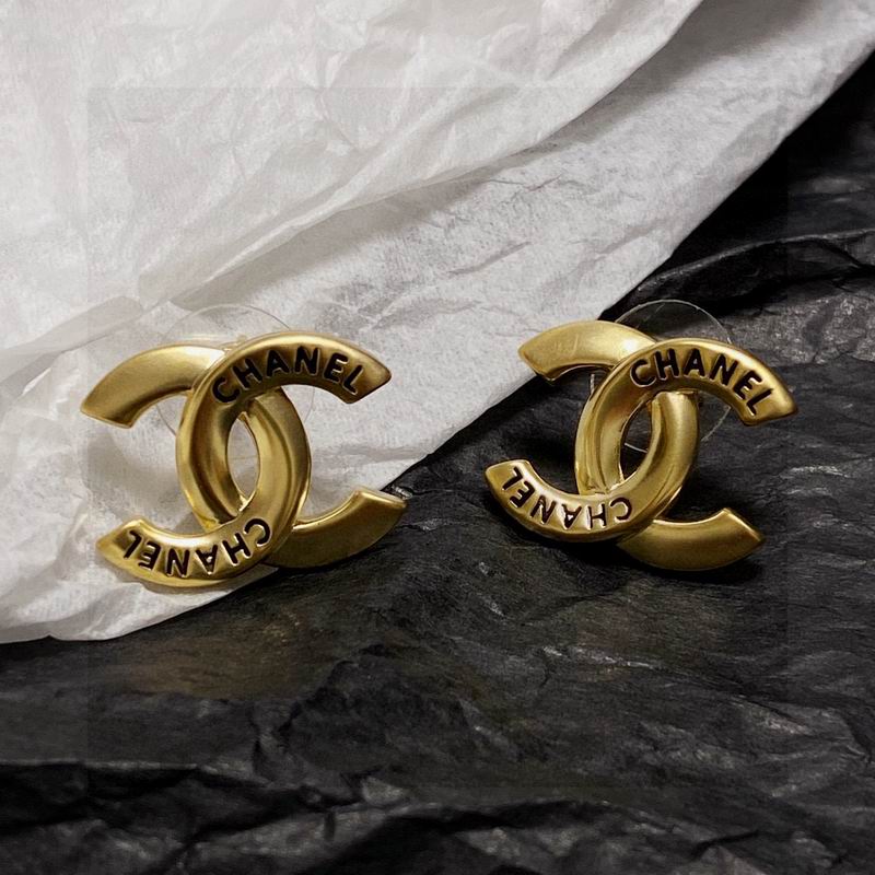 CHANEL Earring