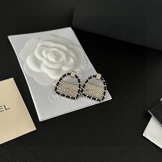 CHANEL Earring