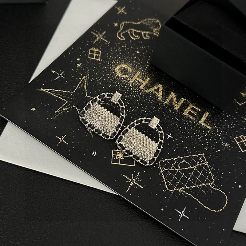CHANEL Earring