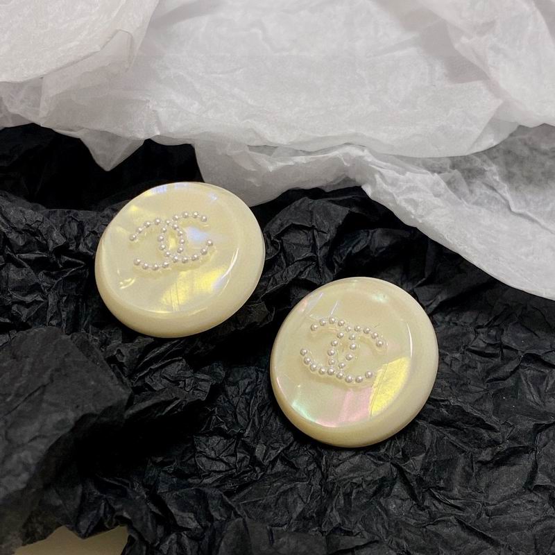CHANEL Earring