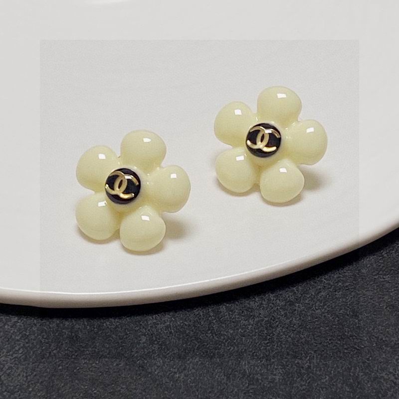 CHANEL Earring