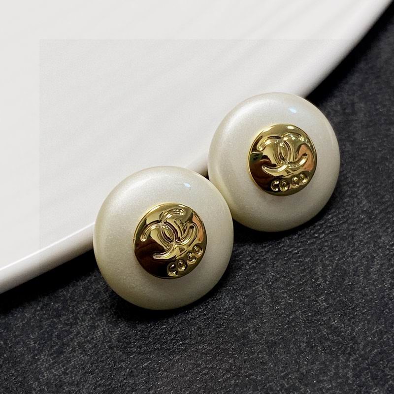 CHANEL Earring