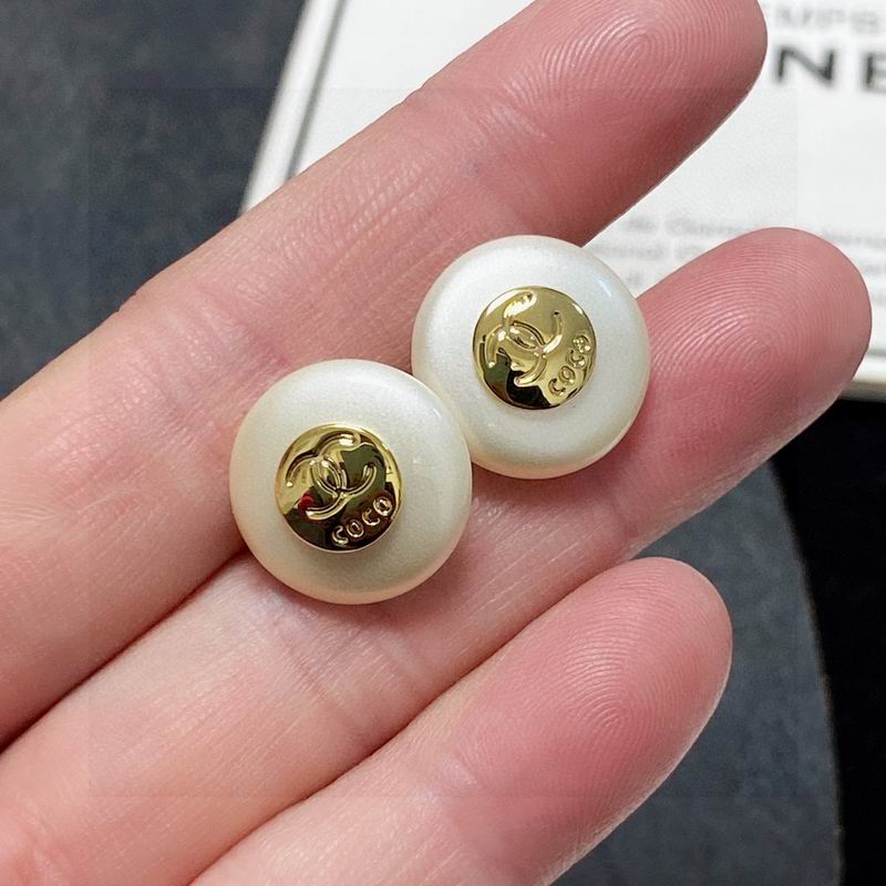 CHANEL Earring
