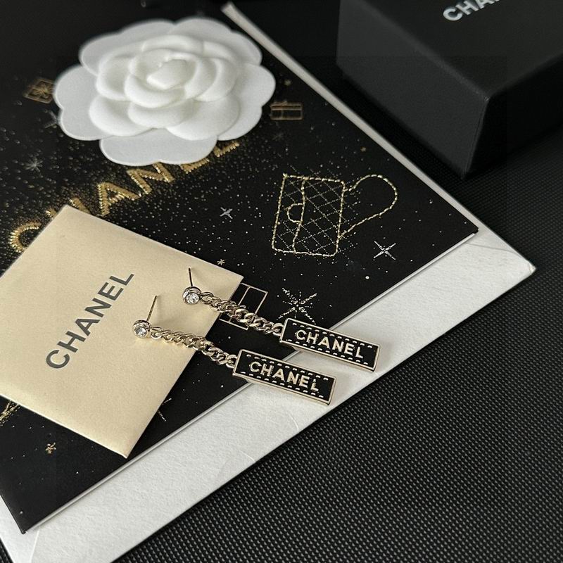 CHANEL Earring
