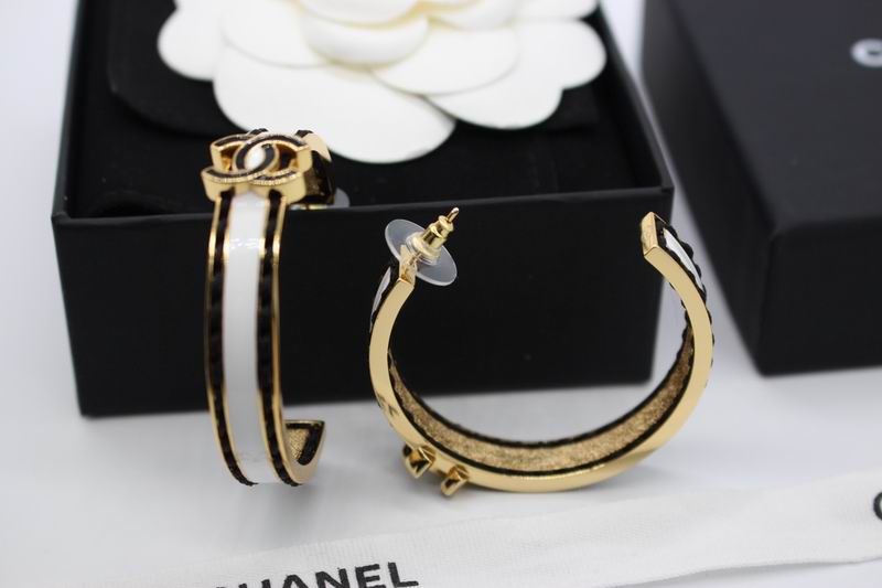 CHANEL Earring
