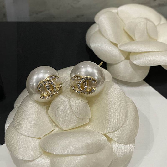 CHANEL Earring
