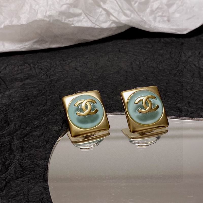 CHANEL Earring