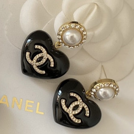CHANEL Earring
