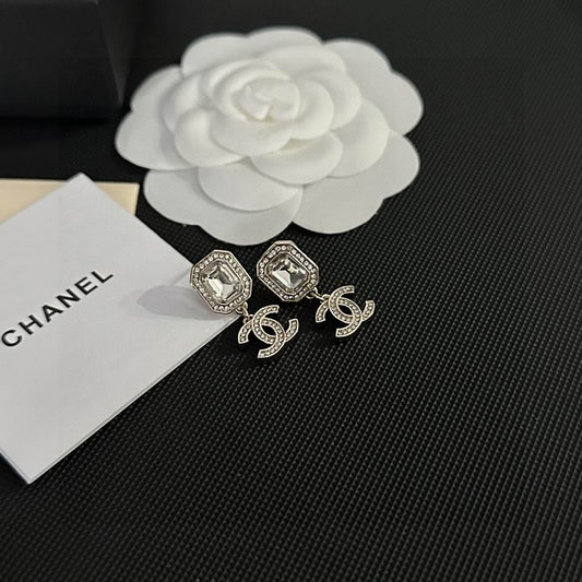 CHANEL Earring