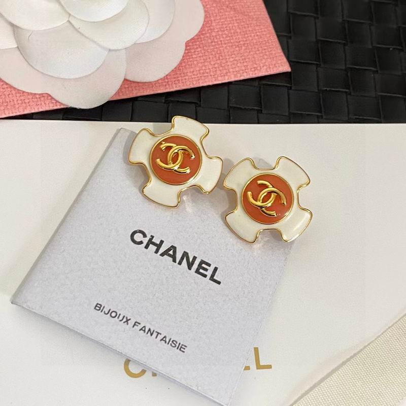 CHANEL Earring