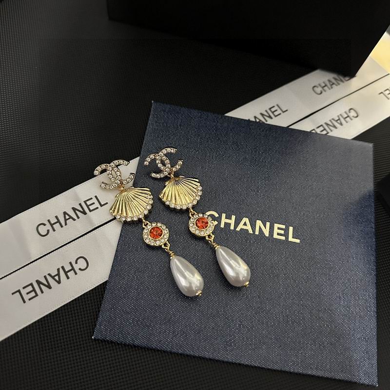 CHANEL Earring