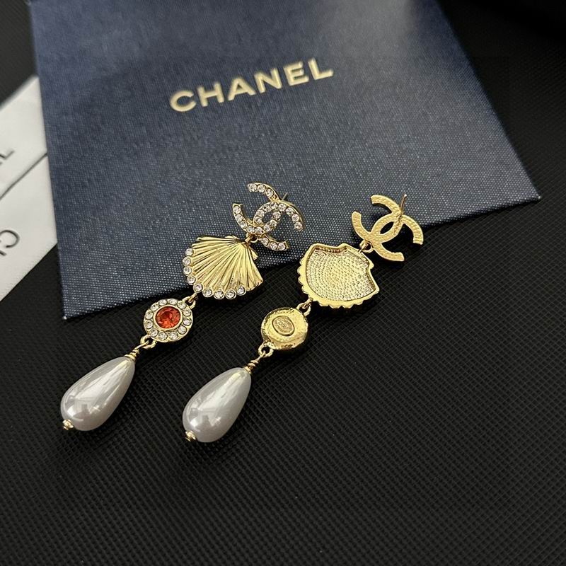 CHANEL Earring