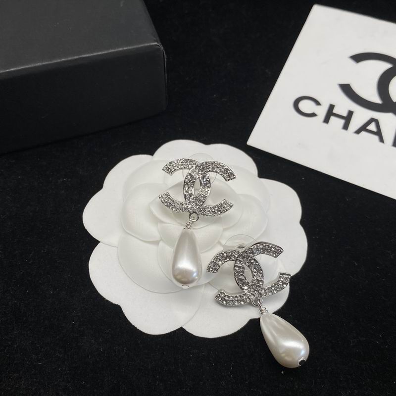 CHANEL Earring