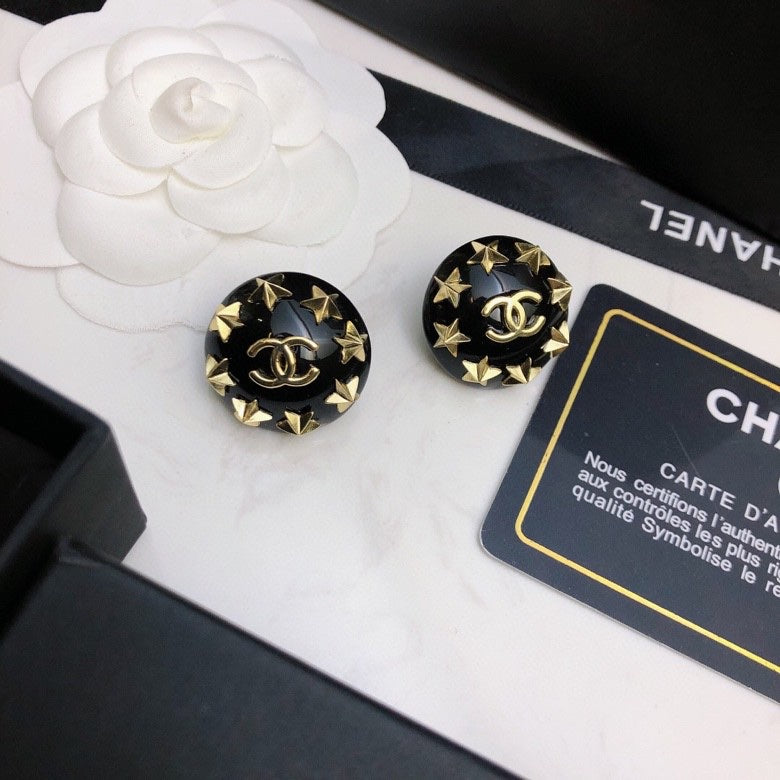 CHANEL Earring