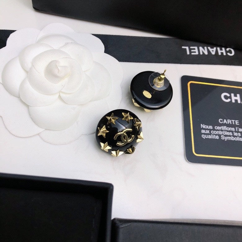 CHANEL Earring