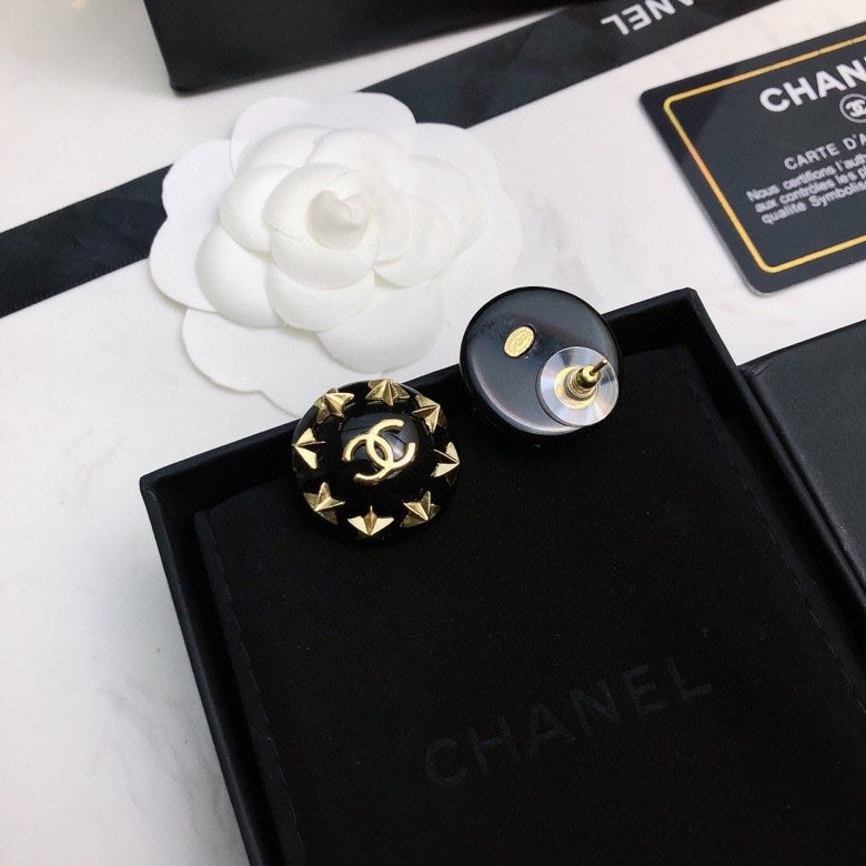 CHANEL Earring