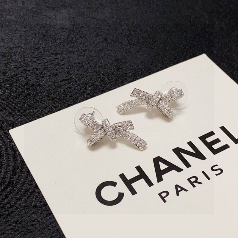 CHANEL Earring
