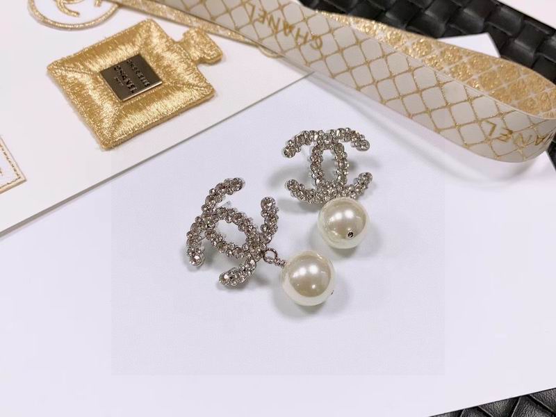 CHANEL Earring