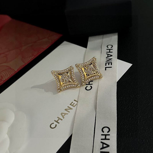 CHANEL Earring