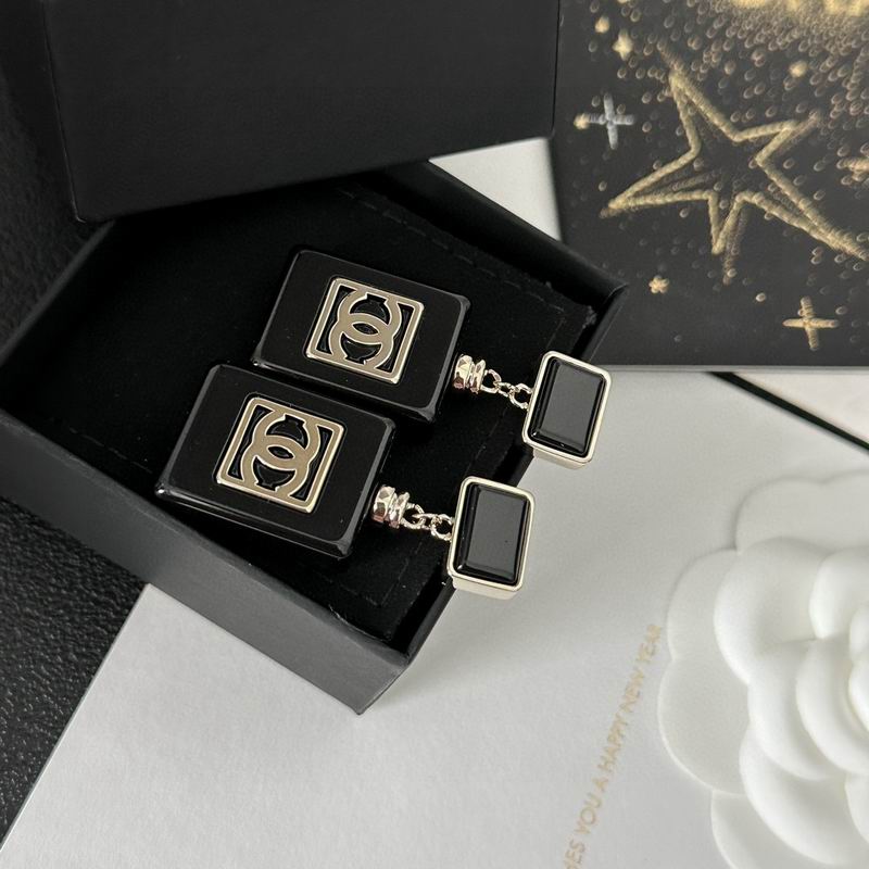 CHANEL Earring