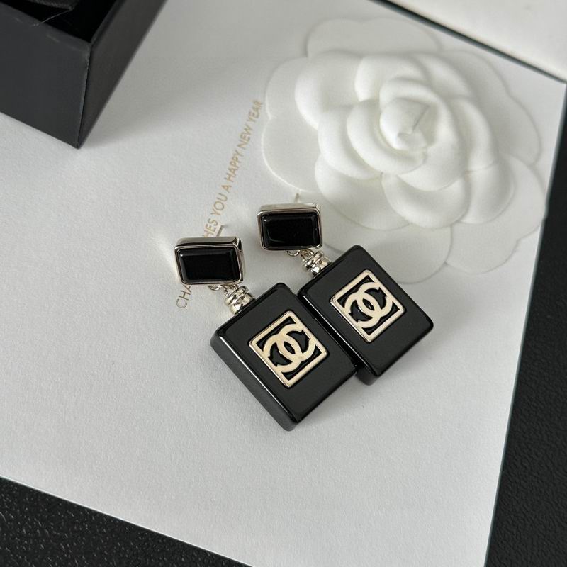 CHANEL Earring
