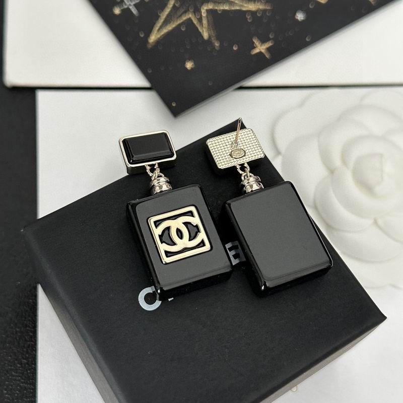CHANEL Earring