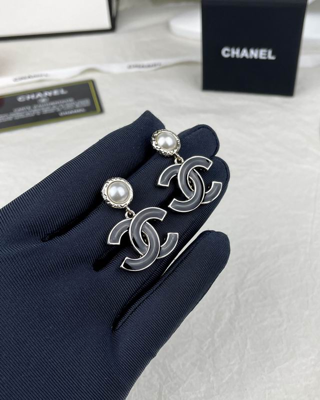 CHANEL Earring