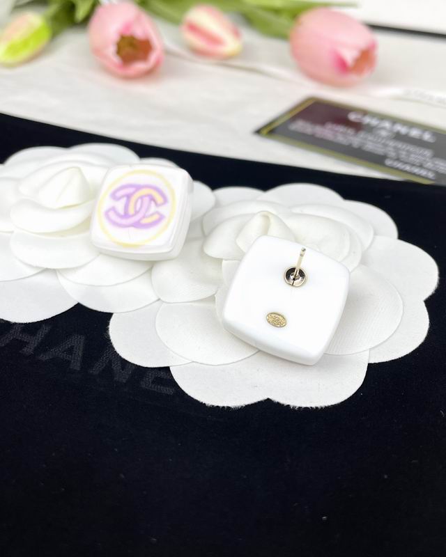 CHANEL Earring