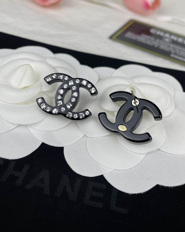 CHANEL Earring