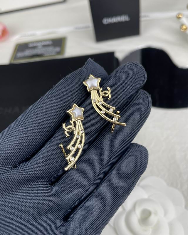 CHANEL Earring
