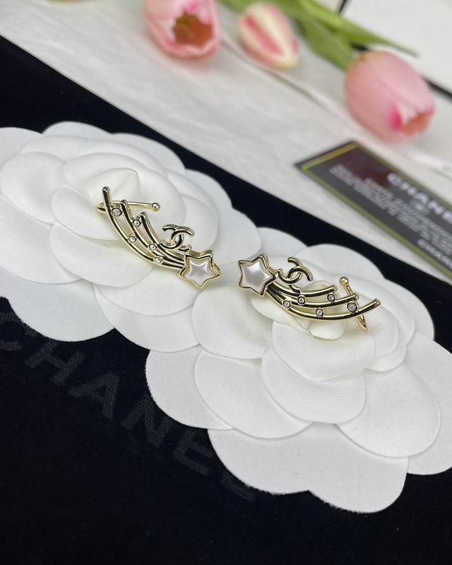 CHANEL Earring