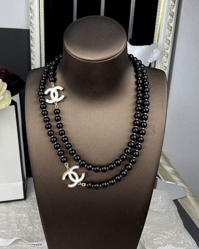 C.H.A.N.E.L Necklace 19