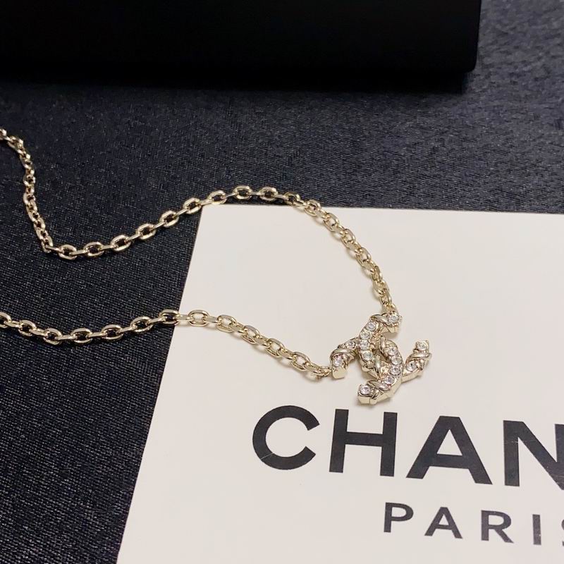 C.H.A.N.E.L Necklace 9