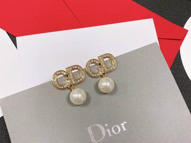 D.I.O.R Earring 6