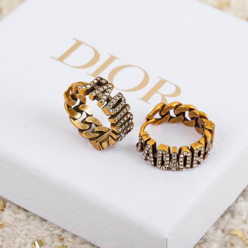 D.I.O.R Earring 123