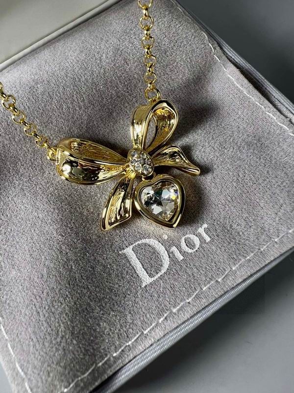 D.I.O.R Necklace 50