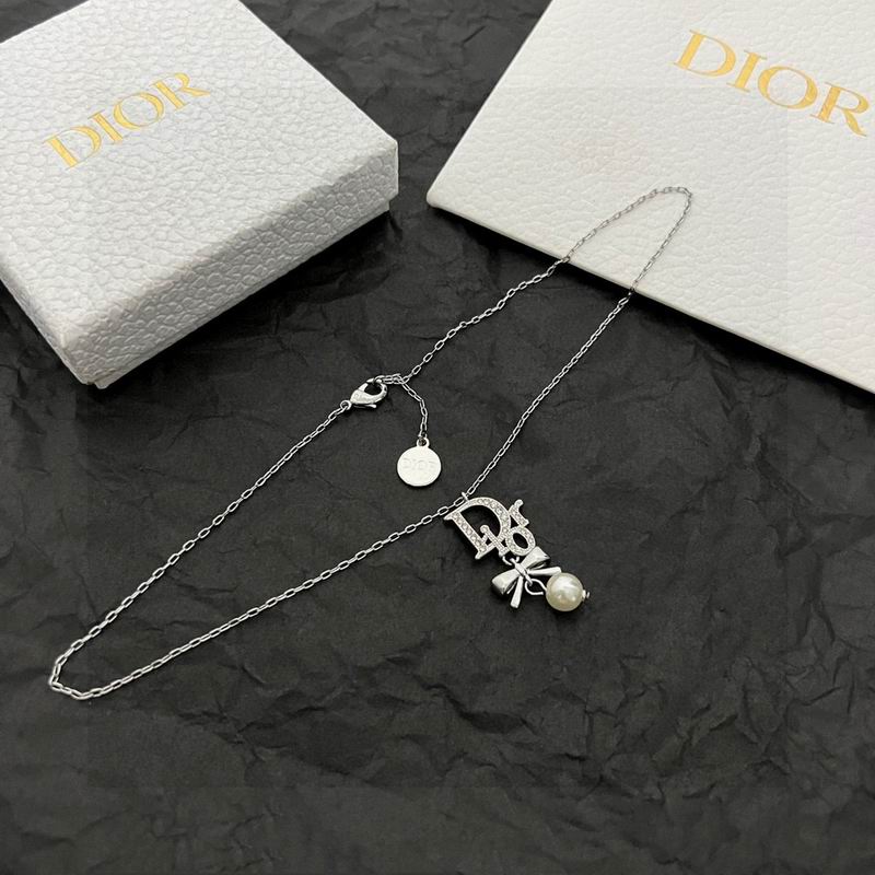 D.I.O.R Necklace 58