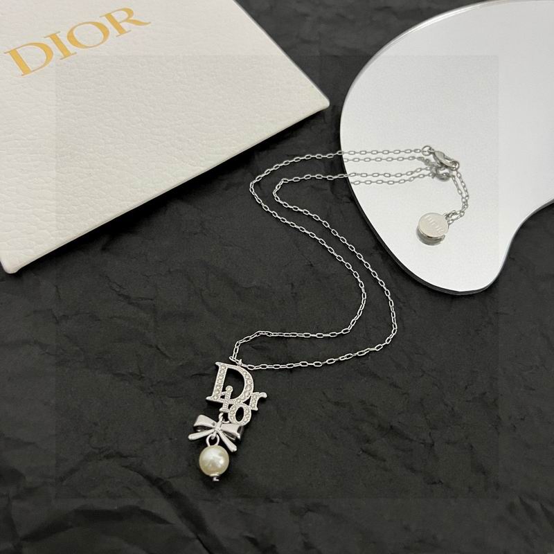 D.I.O.R Necklace 58