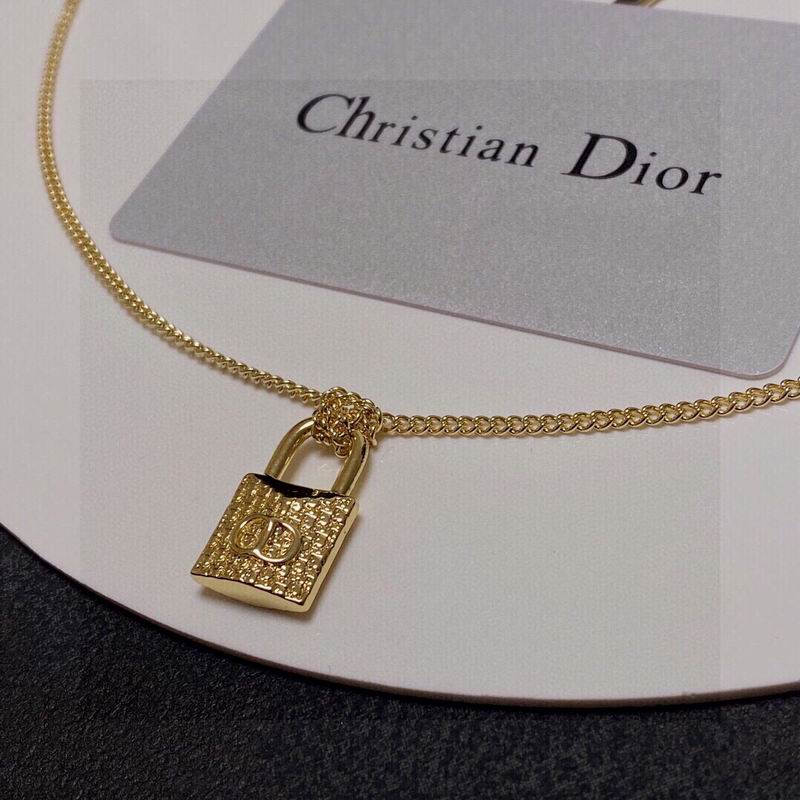 D.I.O.R Necklace 70