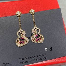 V.a.n Cleef & Arpels Earring 24