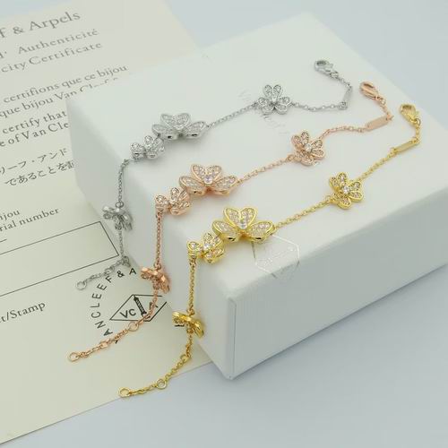 V.a.n Cleef & Arpels Bracelet 6