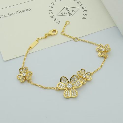 V.a.n Cleef & Arpels Bracelet 6